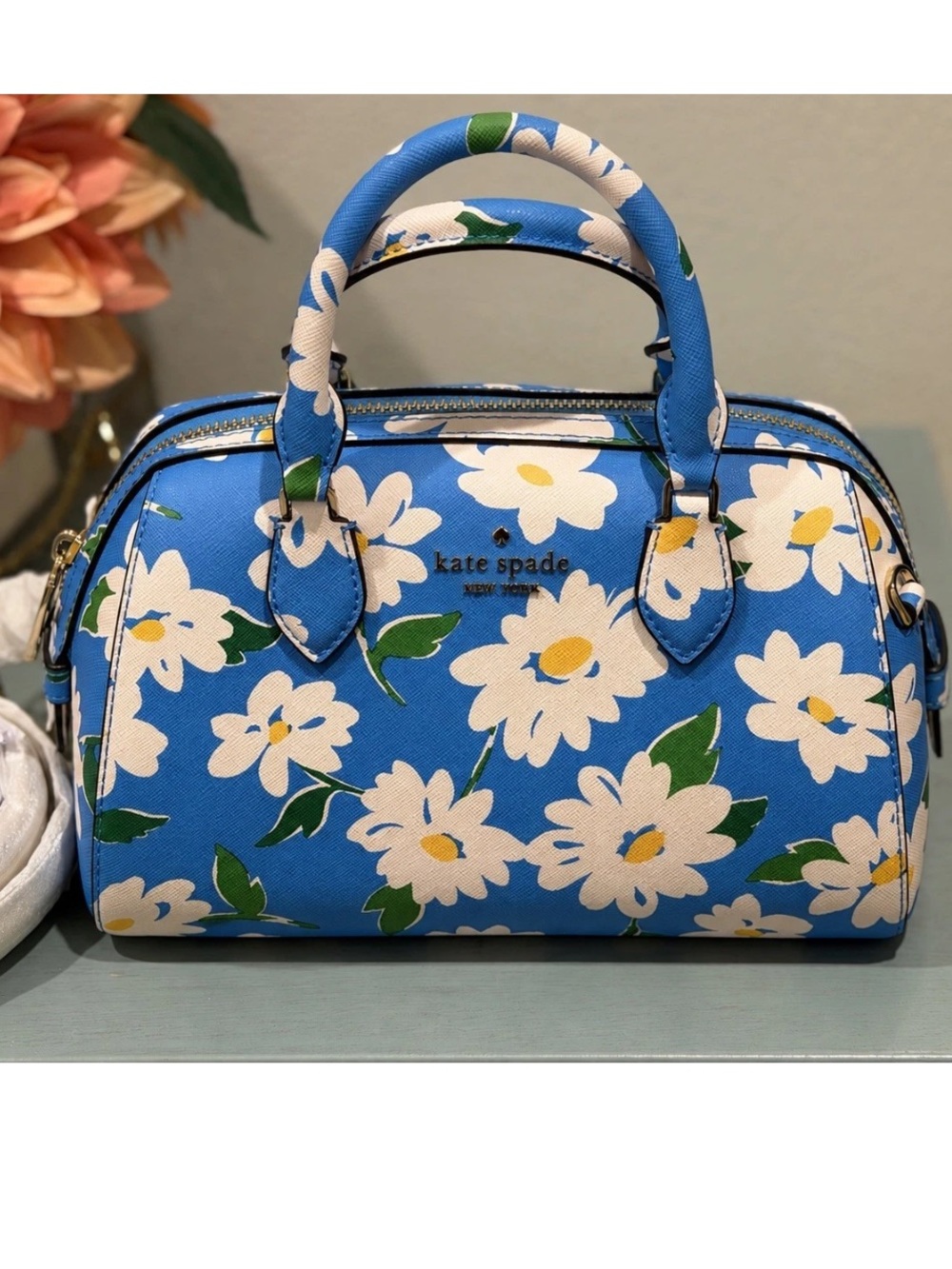Kate Spade Madison Tide Pool Charming Daisy Small Duffle Bag Handbag Crossbody - Picture 2 of 9